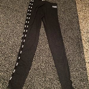 PINK black leggings!